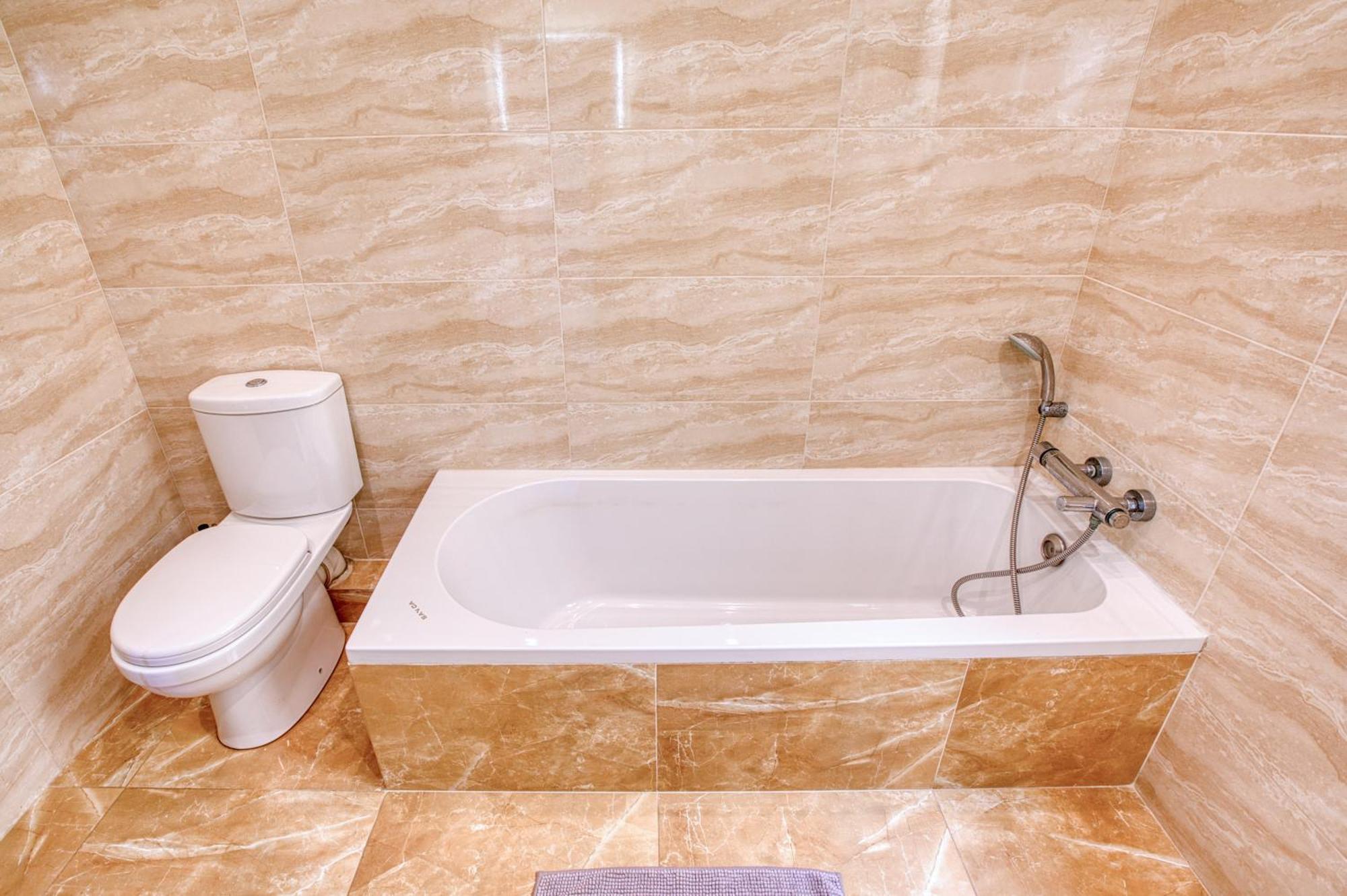 Spacious, Bright, Valley & Sea View Maisonette شقة