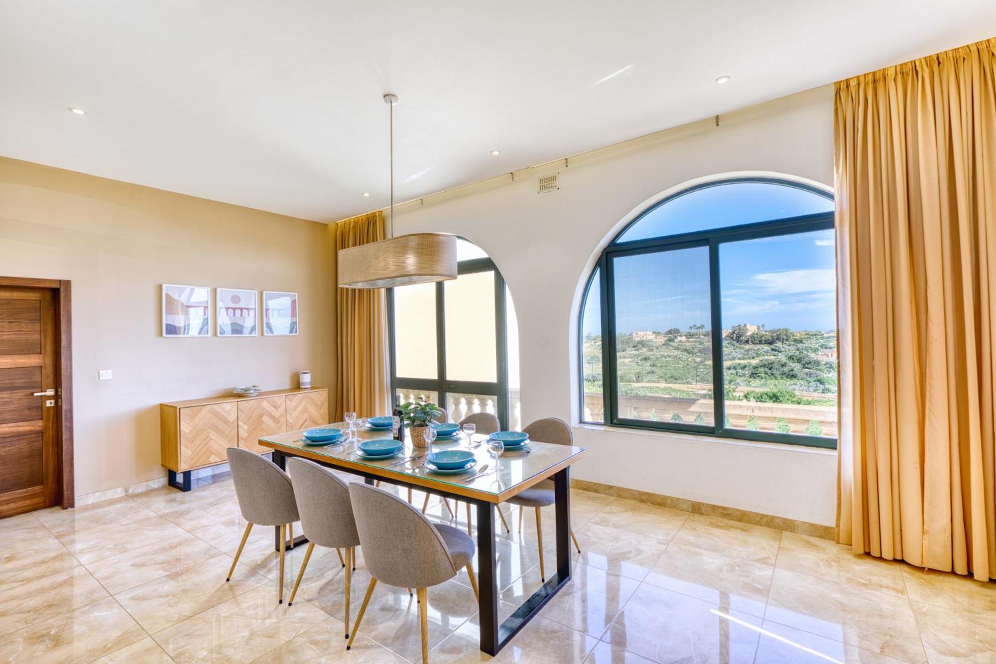 Spacious, Bright, Valley & Sea View Maisonette * Xagħra