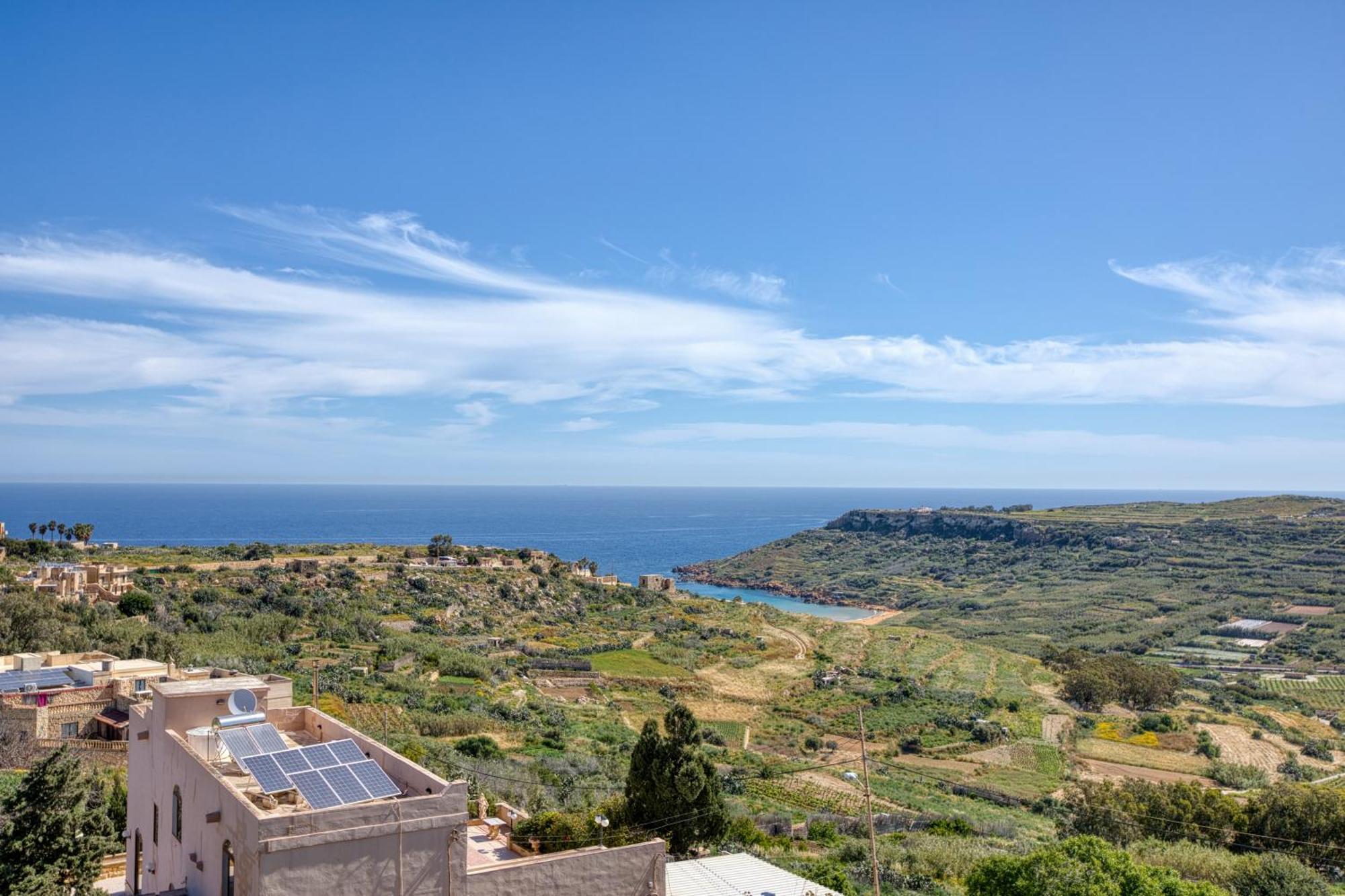 Spacious, Bright, Valley & Sea View Maisonette