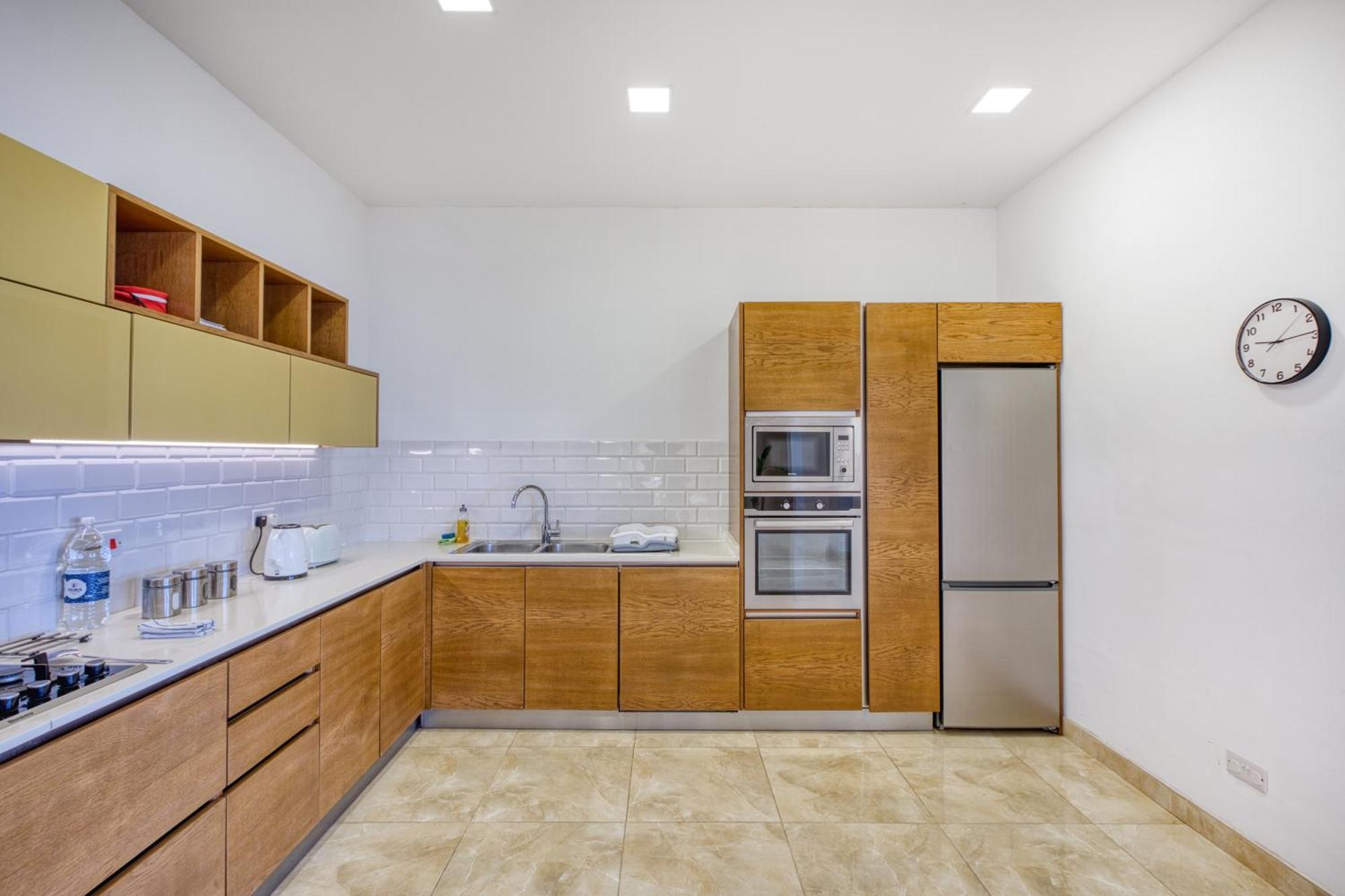 شقة Spacious, Bright, Valley & Sea View Maisonette *