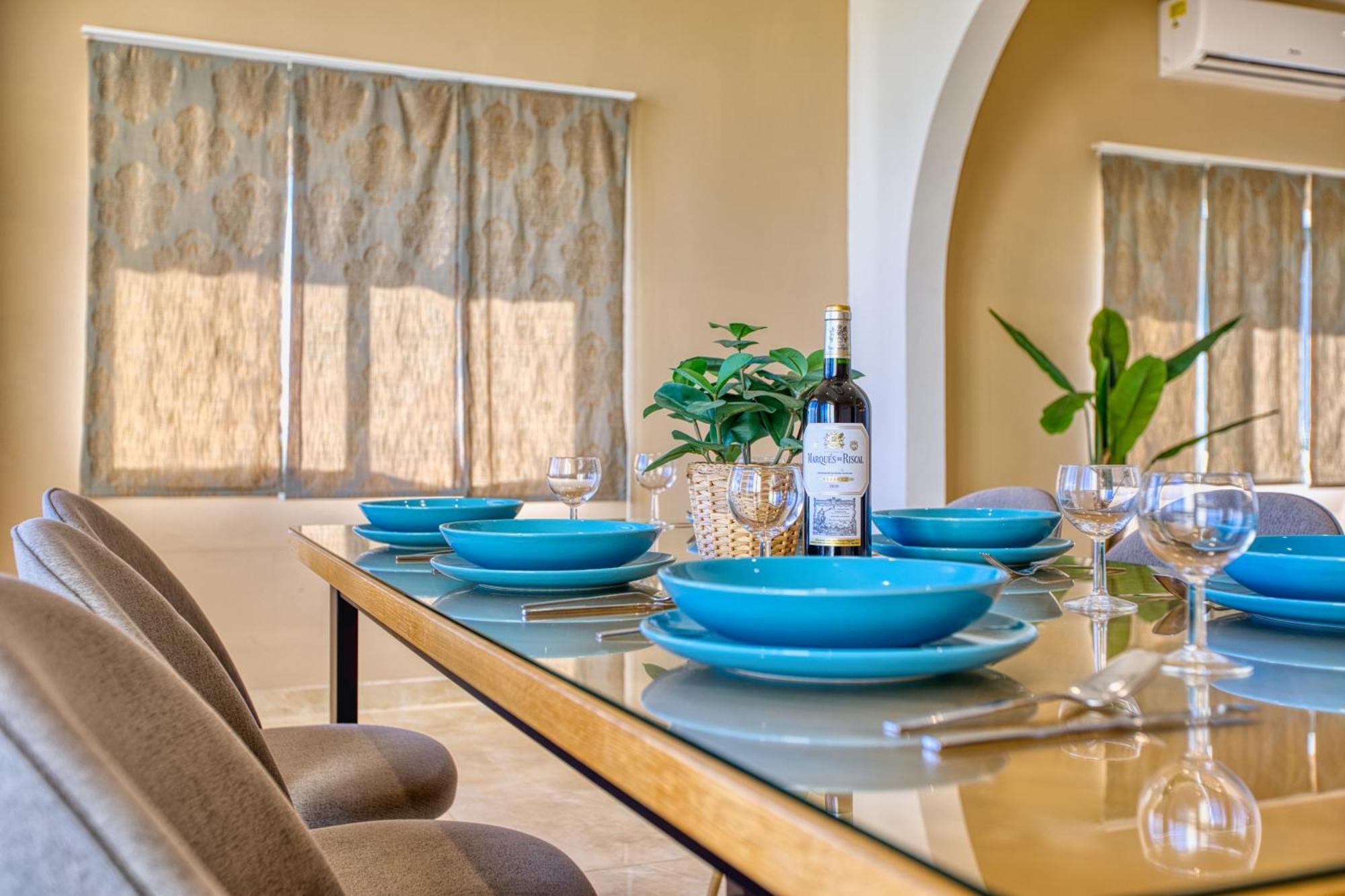 Spacious, Bright, Valley & Sea View Maisonette